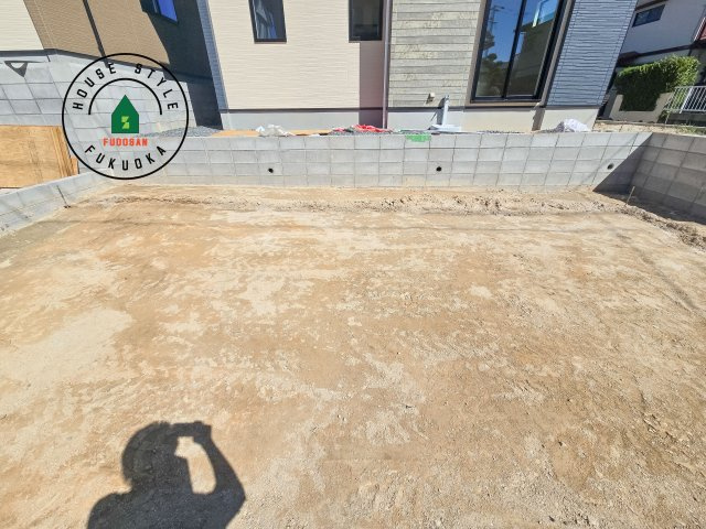 大野城市南ヶ丘6丁目第3-4棟（3号棟）の駐車場|広々した駐車場になります。3台並列駐車となります。