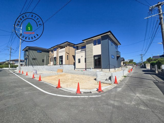 大野城市南ヶ丘6丁目第3-4棟（3号棟）の前面道路含む現地写真|見学の時間などお気軽にお問い合わせ下さい。