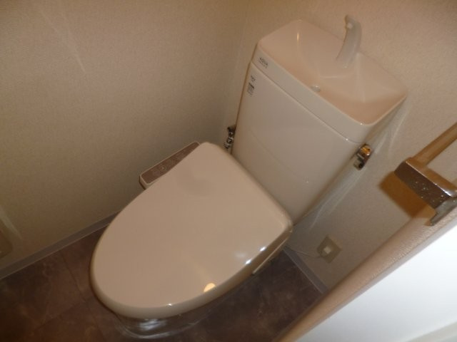 コロニーＫ　Ｂのトイレ|ウォシュレット