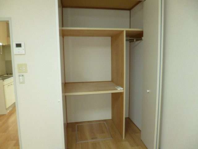 コロニーＫ　Ｂの収納|クローゼット