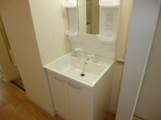 コロニーＫ　Ｂの独立洗面台|シャンプードレッサー