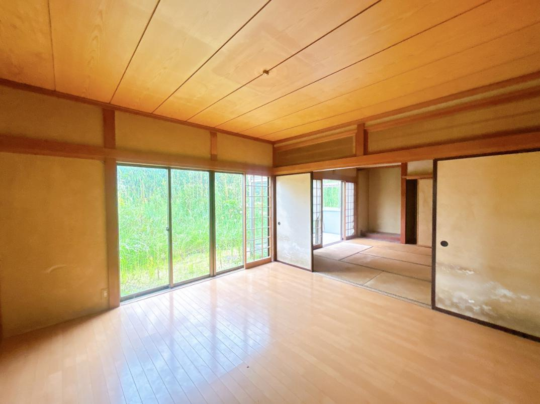 北茨城市中郷町足洗　中古戸建の洋室