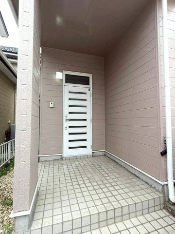 北葛飾郡松伏町　大字松伏　　中古戸建の玄関|毎日通る玄関はこちらです