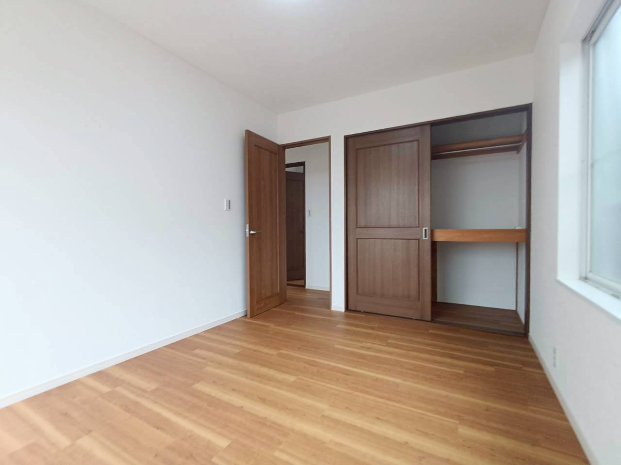 北葛飾郡松伏町　大字松伏　　中古戸建の洋室|個人の部屋や寝室として使える洋室です