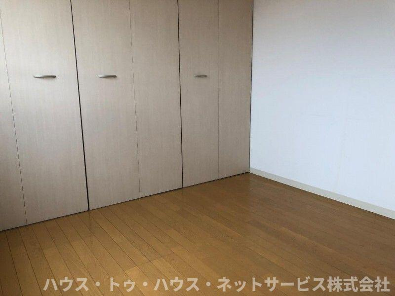ホビアル・フェンテの寝室