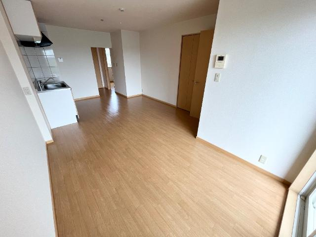 【居間・リビング】 | ＡＮＤ　ＯＮＥ　東棟 | リビング