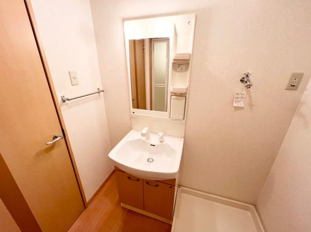 【洗面所】 | ＡＮＤ　ＯＮＥ　東棟 | 洗髪洗面化粧台