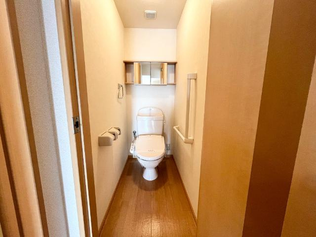 【トイレ】 | ＡＮＤ　ＯＮＥ　東棟 | シャワー付トイレ