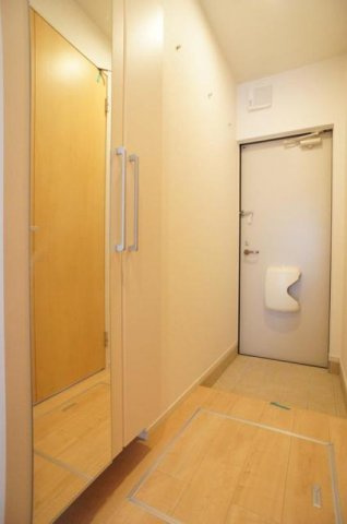 フォンテーヌ・ド・ソレイユの玄関