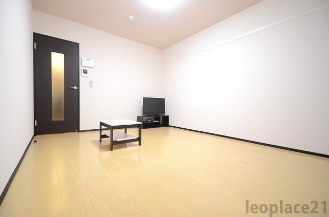 【居間・リビング】 | クレイノミソラ | 設備・仕様は号室により異なる為、現況を優先致します。