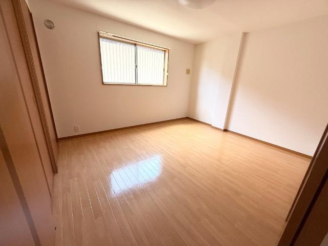 【内装】 | アクアマリン | 洋室