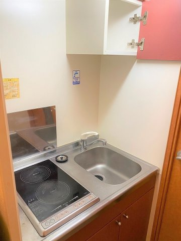 レオパレスウイロウⅡのキッチン|設備仕様は号室により異なる為、現況を優先とします。