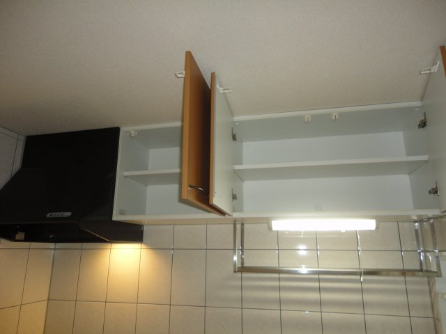 【収納】 | コンフォートヒルズ | キッチン収納（上段）