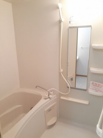 【浴室】 | ブレッザ・ジャルディーノ参番館