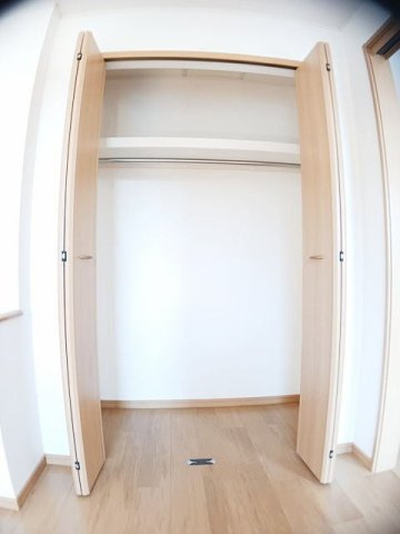 カロスアンセ弐番館の収納