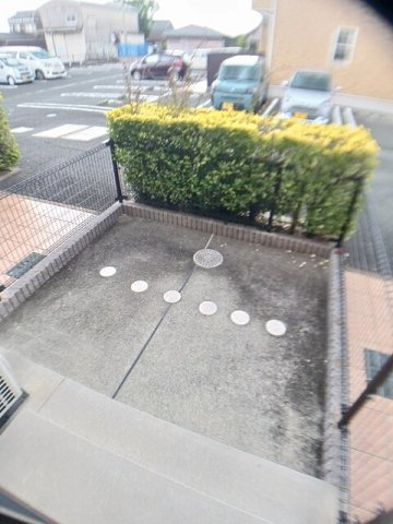 【庭】 | カロスアンセ弐番館