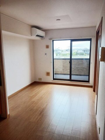 【居間・リビング】 | エントランス　弐番館