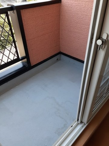 サンモールＡのバルコニー