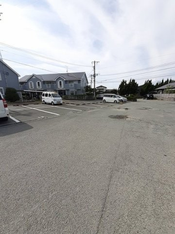 【駐車場】 | ファミールメゾンＢ