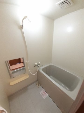 【浴室】 | ファミールメゾンＡ