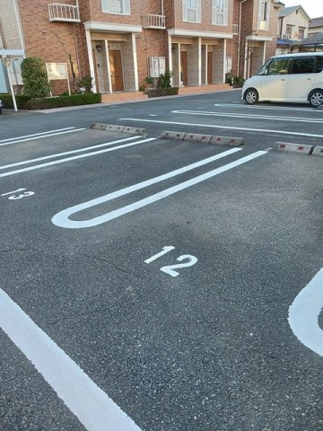 【駐車場】 | アルハンブラ一番館