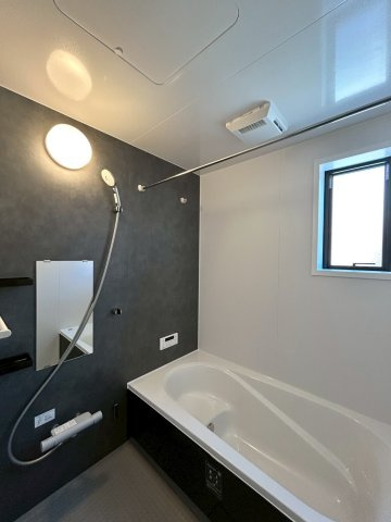 ーAdoble＋アドブルー小倉北区三郎丸3丁目2期　【小倉北区　新築戸建て】の前面道路含む現地写真|現地撮影　2025,10,24　ーAdoble＋アドブルー小倉北区三郎丸3丁目2期　【小倉北区　新築戸建て】