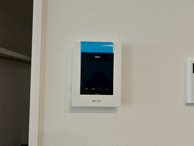 ーAdoble＋アドブルー小倉北区三郎丸3丁目2期　【小倉北区　新築戸建て】の防犯設備|お子様のお留守番にも安心なＴＶモニター付インターフォン　【小倉北区　新築戸建て】