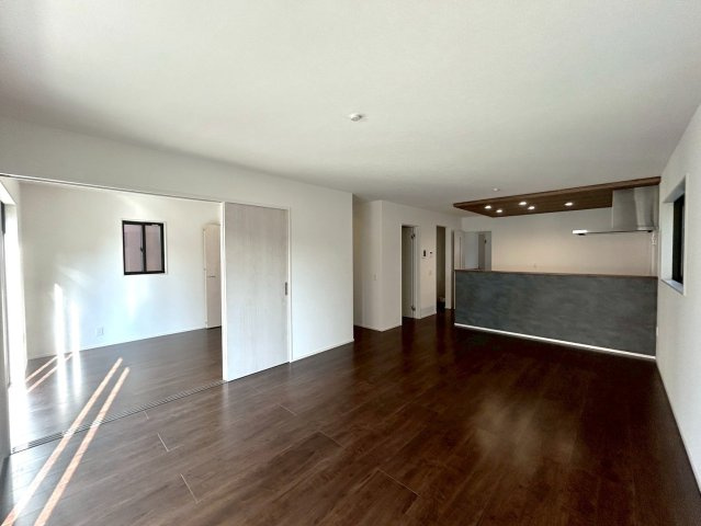 【居間・リビング】の画像