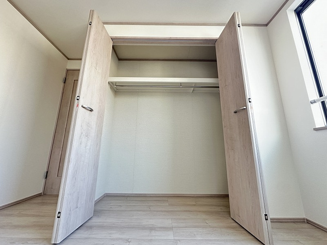 【収納】 | 志木市本町3丁目　新築一戸建住宅　全2棟　(志木本店) | 洋室5.18帖