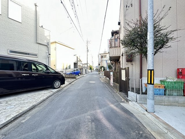 【前面道路含む現地写真】 | 志木市本町3丁目　新築一戸建住宅　全2棟　(志木本店) | 現地（2026年1月）撮影
保育園 元気キッズ 志木園 徒歩5分。子育てに嬉しい立地です。