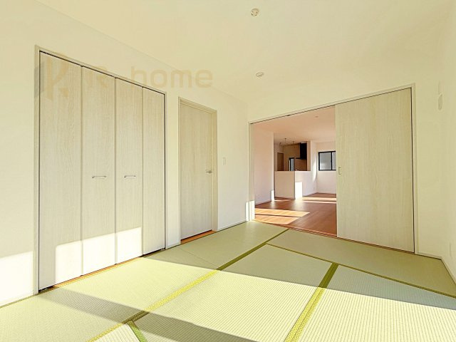笠間市平町23-P1　新築戸建て　6号棟の和室|フローリングより衝撃が少ない畳敷きの洋室！ご両親のお部屋やキッズスペース、客間としても活用頂けます。