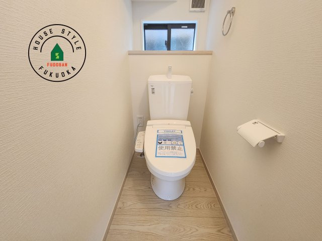 福岡市南区皿山1丁目第5-1棟（1号棟）のトイレ|温水洗浄便座を完備しております。2ヶ所にトイレがあるのは朝の慌ただしい時間も安心です。