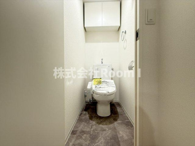 【トイレ】 | セレニテフラン谷町四丁目 | 落ち着いた色調のトイレです