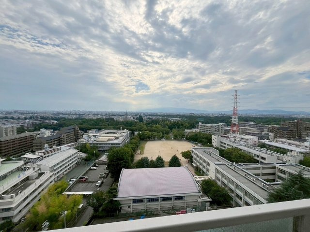 日商岩井緑地公園マンションの展望