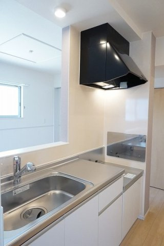 エヴェリーナⅢのキッチン|きれいなキッチンです