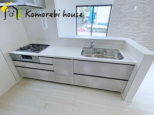 川島町伊草　2期　新築一戸建て　グラファーレ　02のキッチン|11/13　撮影済み