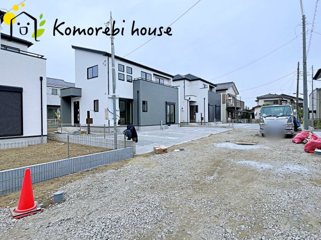 川島町伊草　2期　新築一戸建て　グラファーレ　02の前面道路含む現地写真|11/13　撮影済み