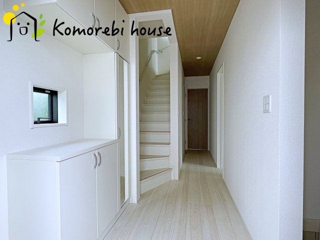 川島町伊草　2期　新築一戸建て　グラファーレ　02の玄関|11/13　撮影済み