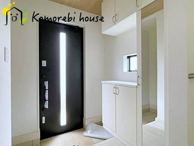 川島町伊草　2期　新築一戸建て　グラファーレ　02の玄関|11/13　撮影済み