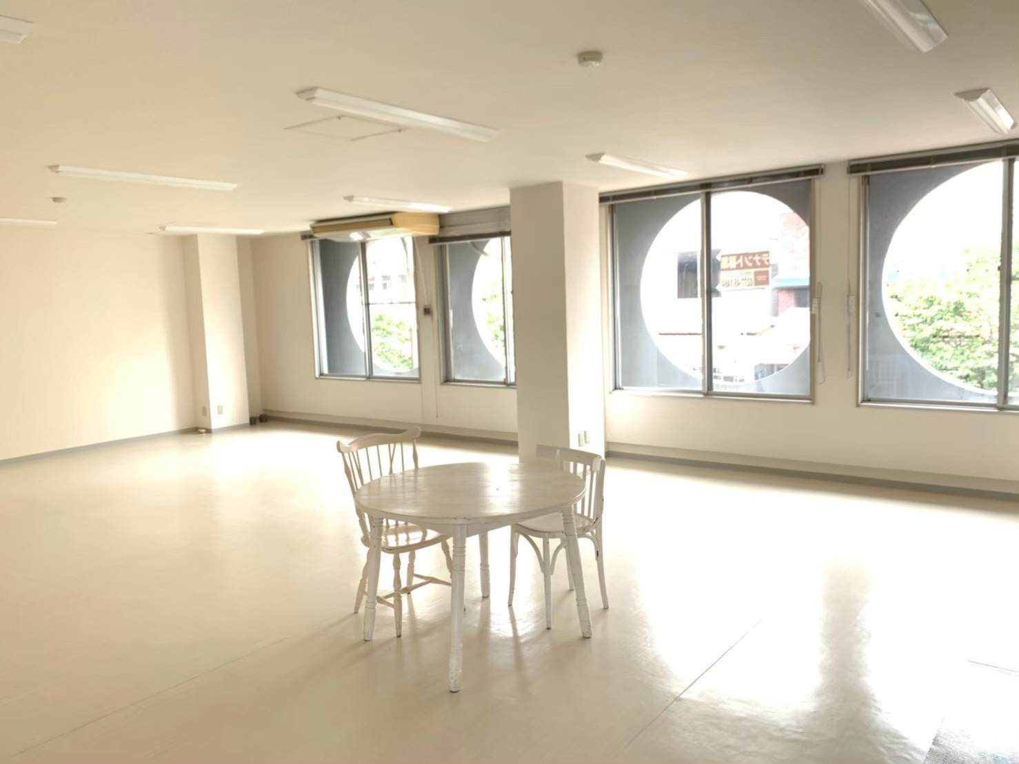 丸川ビルの内装