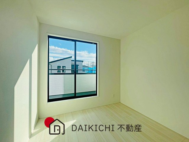 【洋室】 | 川島町伊草2期　GRAFARE　新築戸建　全8棟　2号棟