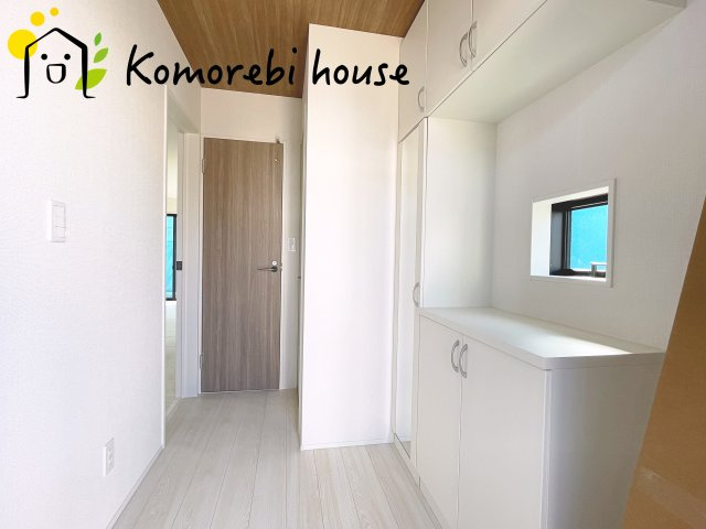 川島町伊草　2期　新築一戸建て　グラファーレ　04の玄関|11/8　撮影済み