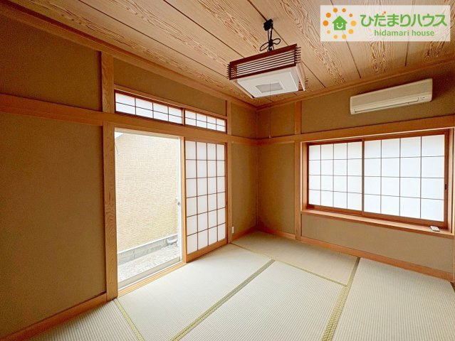 北茨城市大津町字五浦1丁目　中古戸建の和室|和の風情を演出する内障子付！