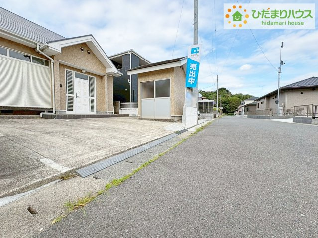 北茨城市大津町字五浦1丁目　中古戸建の駐車場|カースペースは2台分確保!(^^)!
