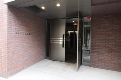 【エントランス】 | アークグラン大阪ウエスト