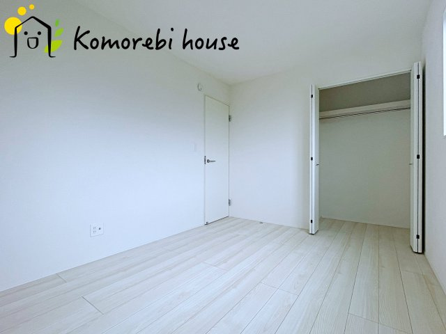 川島町伊草　2期　新築一戸建て　グラファーレ　03の洋室|11/13　撮影済み