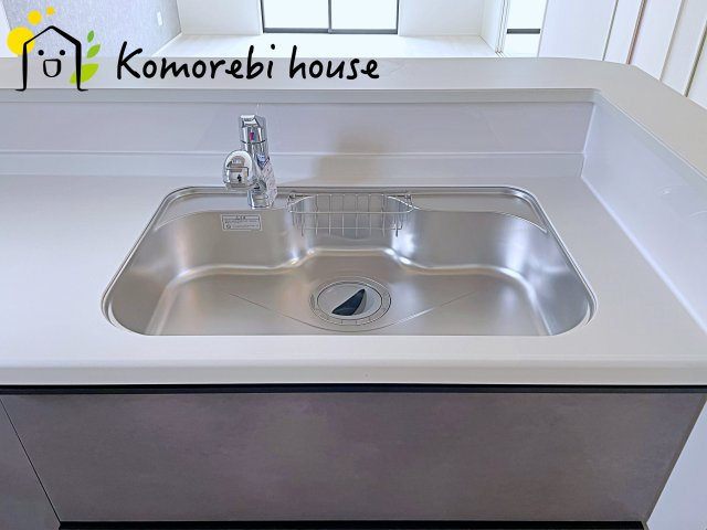 川島町伊草　2期　新築一戸建て　グラファーレ　03のキッチン|11/13　撮影済み