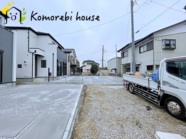 川島町伊草　2期　新築一戸建て　グラファーレ　03の駐車場|11/13　撮影済み