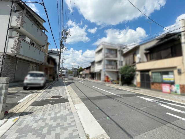紫野東舟岡町の前面道路含む現地写真