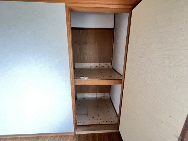 大美野戸建の収納